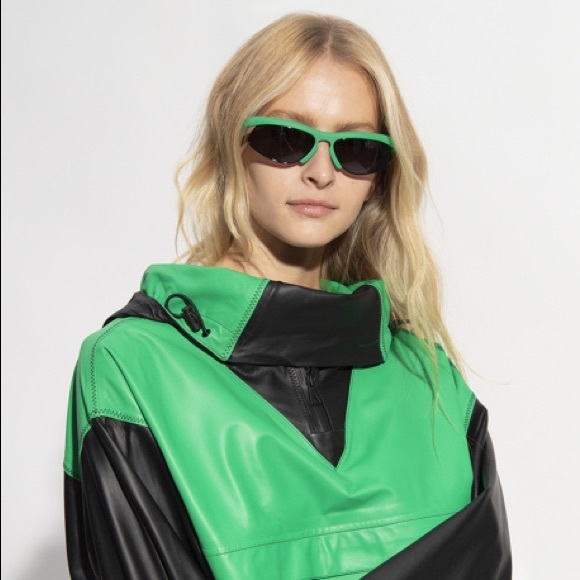 New! Authentic BOTTEGA VENETA Sporty Wrap Sunglasses